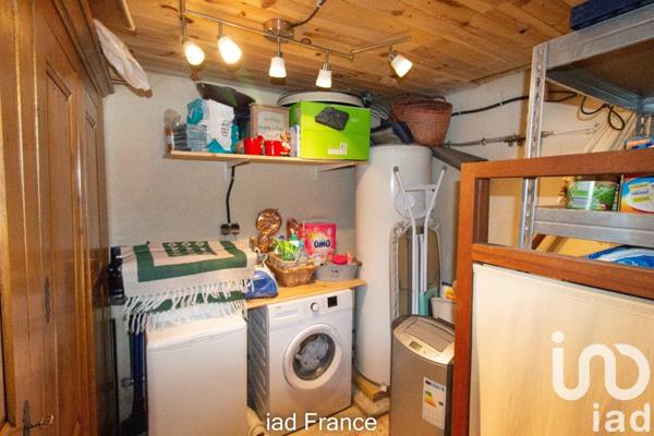 Maison traditionnelle 6 pièces de 126 m² à Porcheville (78440)