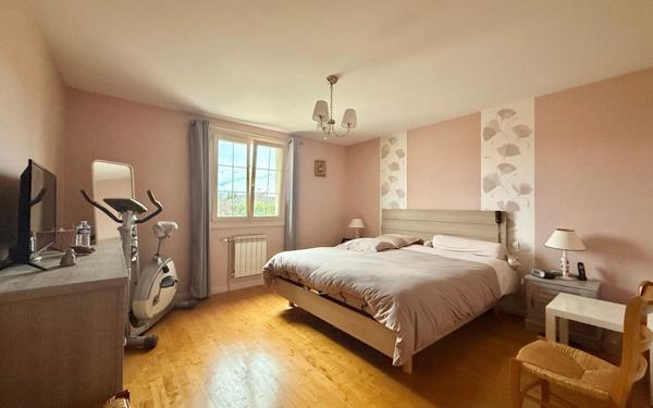 Maison à vendre    5 pièces •  Genlis