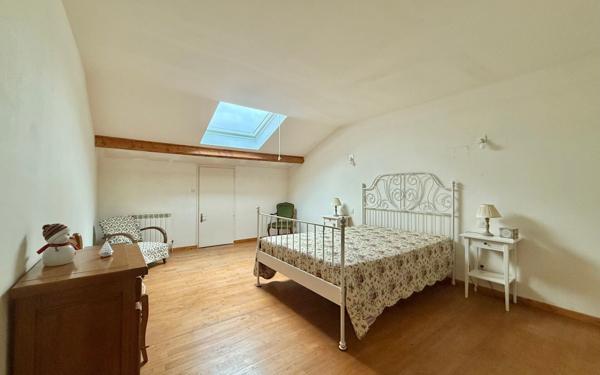 Maison à vendre    5 pièces •  Genlis