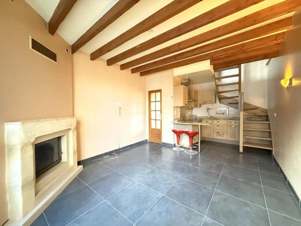 Vente                                                      Maison de ville
                        
                     2 pièces                      38 m2                     à Melun
