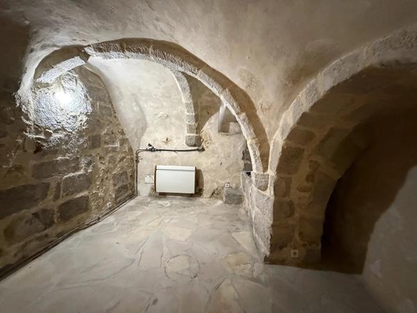 Vente                                                      Maison de ville
                        
                     2 pièces                      38 m2                     à Melun