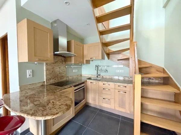 Vente                                                      Maison de ville
                        
                     2 pièces                      38 m2                     à Melun
