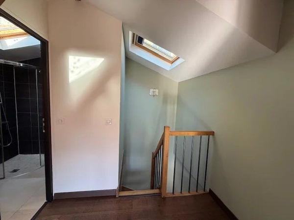 Vente                                                      Maison de ville
                        
                     2 pièces                      38 m2                     à Melun