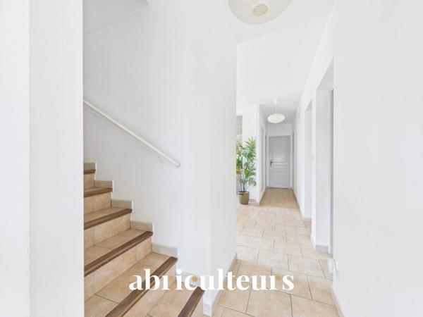 Maison avec piscine et jardin • Six-Fours-les-Plages • 4 chambres • 140 m2