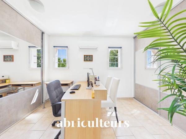 Maison avec piscine et jardin • Six-Fours-les-Plages • 4 chambres • 140 m2