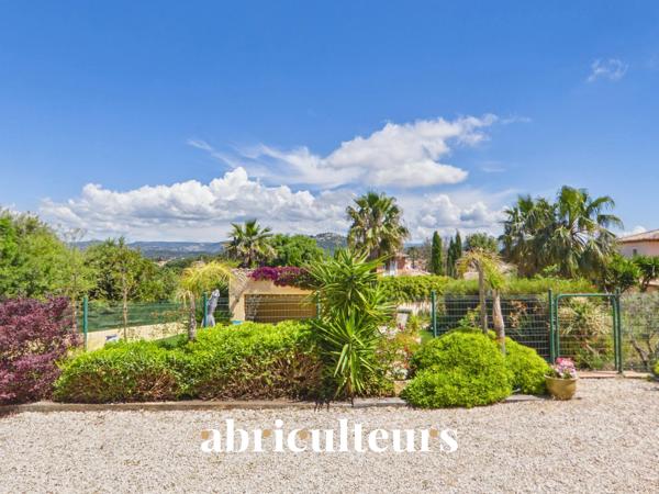Maison avec piscine et jardin • Six-Fours-les-Plages • 4 chambres • 140 m2