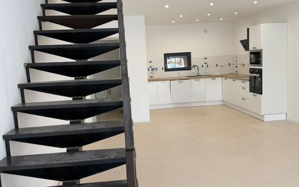 Maison à vendre    4 pièces •  Pézilla-la-Rivière