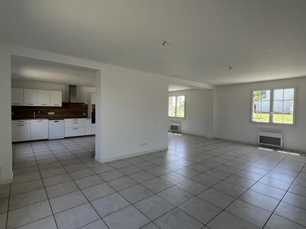 Maison à louer 1 150 € CC ST MEDARD DE MUSSIDAN 7 p 138 m² DPE C