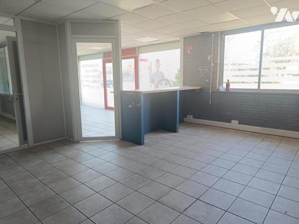 À VENDRE – LOCAL COMMERCIAL IDÉAL GARAGE / ACTIVITÉ AUTOMOBILE