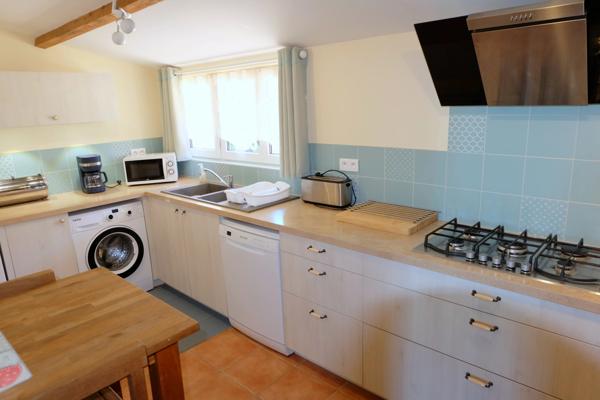 Magnifique Propriété de Campagne : Maison de 4 Chambres, Gîte, Piscine et Grange dans le Lot-et-Garonne