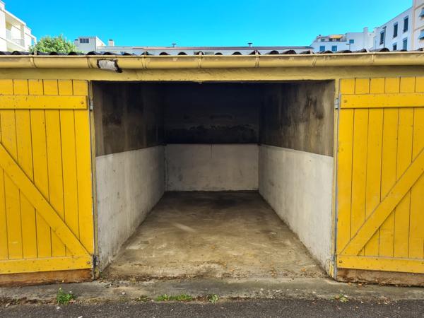 Parking/box · Vente Lyon (69008) 13m²