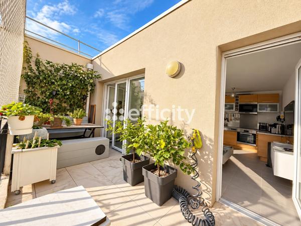 Appartement
         3 pièces
        - 58 m² 175 000 € *