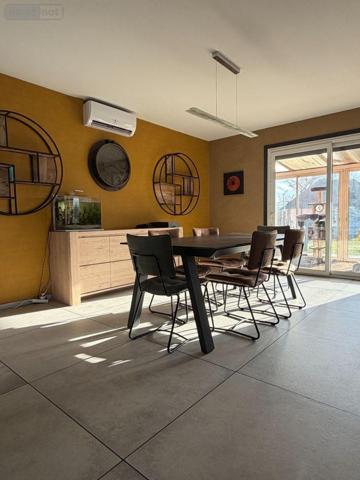 Maison à vendre à Charnay-lès-Mâcon en Saône-et-Loire (71850), ref : MA 681