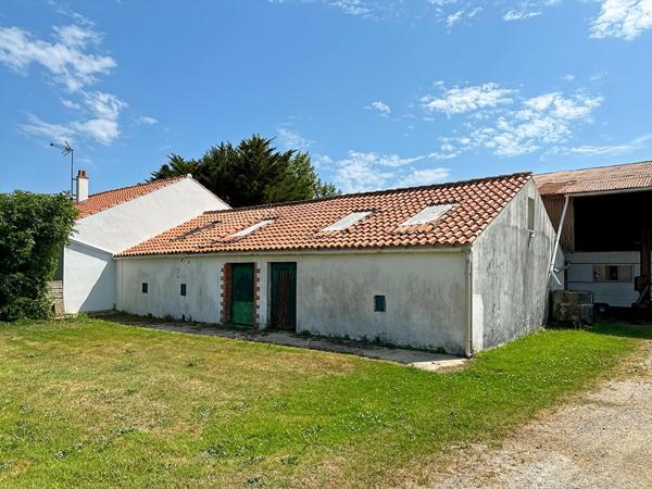 Ancienne ferme - Longère 117m² + Hangar 180m² et grange 86m² - Saint Jean De Monts