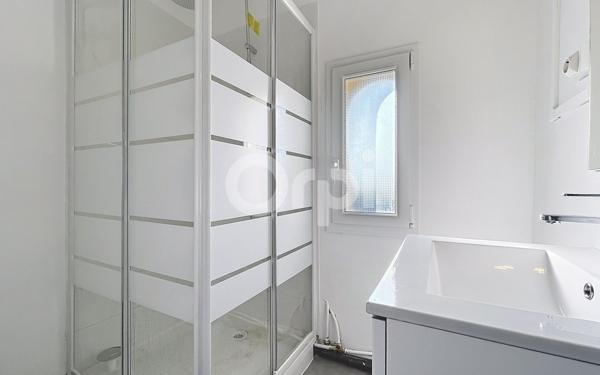 Maison à vendre    4 pièces •  Noyon