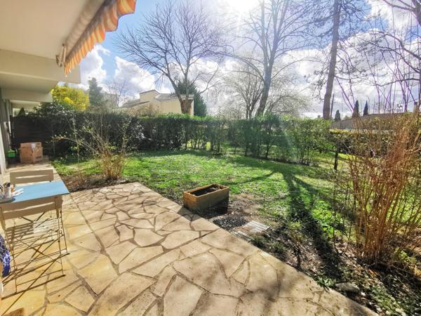 Appartement T3 AVEC JARDIN ET GARAGE