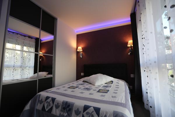 A LOUER APPARTEMENT MEUBLE F2 DUPLEX DE 56 m² PARIS 17ème