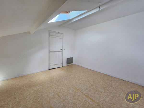 Vente immeuble Saint Sever De Saintonge : 211 000 € - AJP Immobilier Saintes