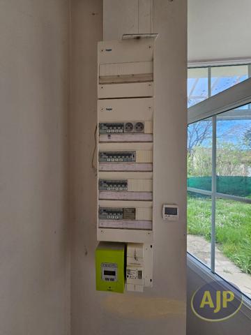 Vente immeuble Saint Sever De Saintonge : 211 000 € - AJP Immobilier Saintes