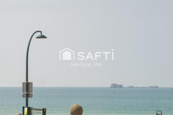 Bel appartement magnifiquement rénové, vue mer en 1er plan.