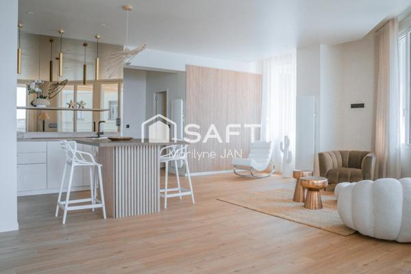 Bel appartement magnifiquement rénové, vue mer en 1er plan.