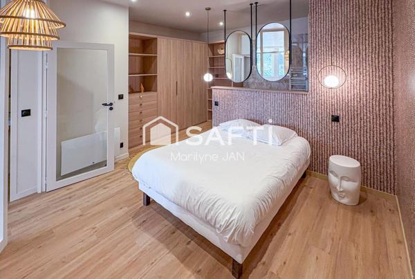 Bel appartement magnifiquement rénové, vue mer en 1er plan.