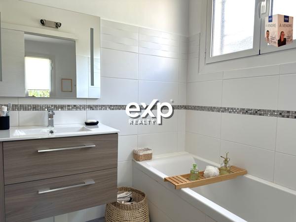 Belle appartements - Haute de villa - T3/4 –99 m² – Stationnement – Quartier Quatre Chemins des Routes