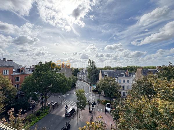 Vente
                Appartement52,67 m² - 2 Pièces -
                    ORLEANS (45000)