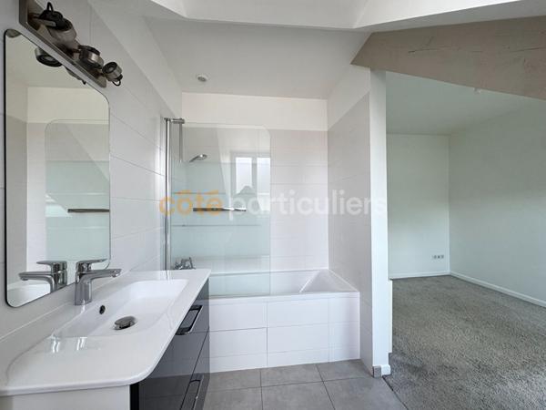 Vente
                Appartement52,67 m² - 2 Pièces -
                    ORLEANS (45000)