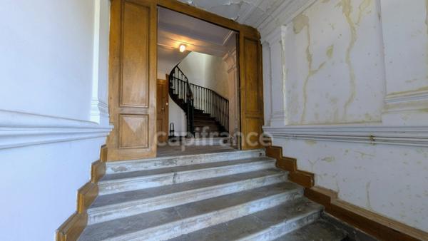 Appartement, 5 pièces avec terrasse et cave,3 chambres.