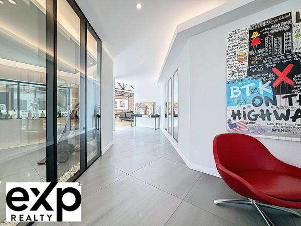 LOFT DE PRESTIGE À VENDRE MANTES-LA-JOLIE • 494m² • PISCINE • VUE COLLÉGIALE-5 chambres • Proche Paris train • 1 150 000 €