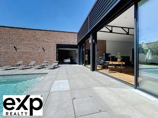 LOFT DE PRESTIGE À VENDRE MANTES-LA-JOLIE • 494m² • PISCINE • VUE COLLÉGIALE-5 chambres • Proche Paris train • 1 150 000 €