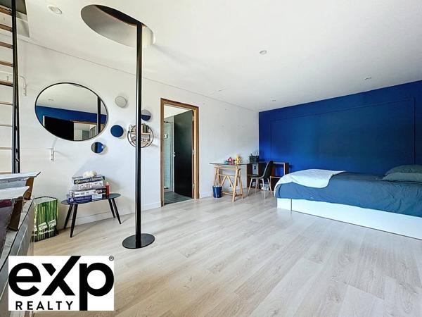 LOFT DE PRESTIGE À VENDRE MANTES-LA-JOLIE • 494m² • PISCINE • VUE COLLÉGIALE-5 chambres • Proche Paris train • 1 150 000 €