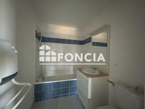 Location Appartement 2 pièces 35.9 m² - 54 RUE DE COQUARD Villeneuve Sur Lot 47300