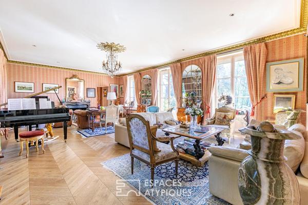 Elégante demeure XIXème en briques et pierres dans un cadre enchanteur avec vue