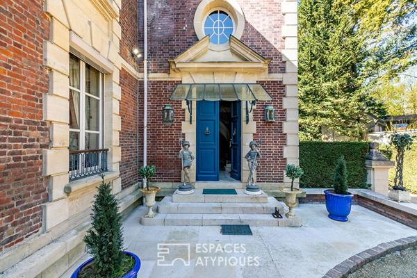 Elégante demeure XIXème en briques et pierres dans un cadre enchanteur avec vue