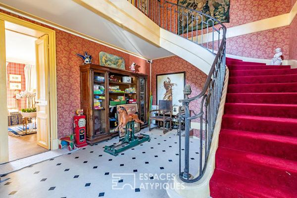 Elégante demeure XIXème en briques et pierres dans un cadre enchanteur avec vue