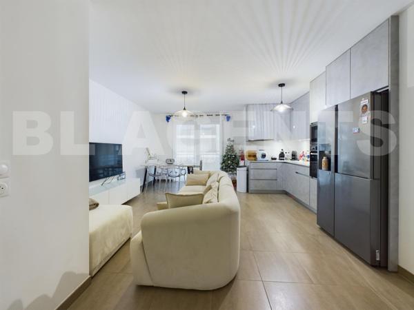 SUPERBE 3 PIECES AVEC BALCON