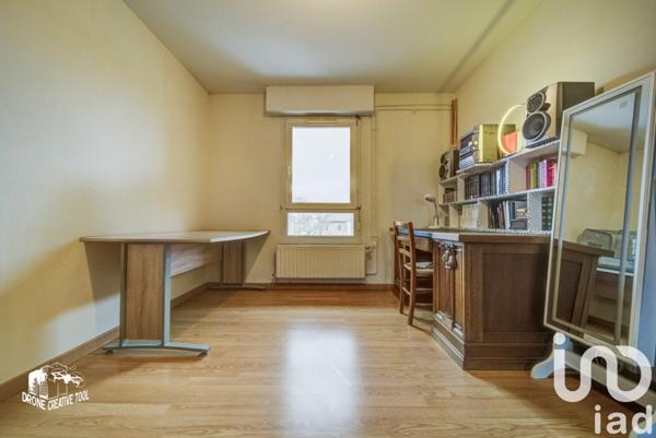 Duplex 4 pièces de 84 m² à Uckange (57270)