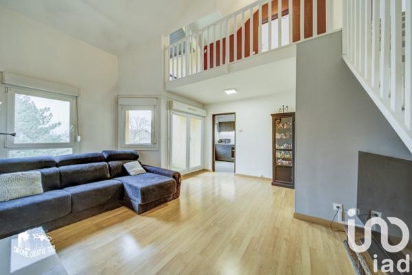 Duplex 4 pièces de 84 m² à Uckange (57270)