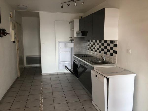 Appartement Saint Maixent L Ecole 2 pièce(s) 58.77 m2