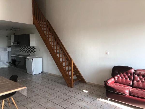 Appartement Saint Maixent L Ecole 2 pièce(s) 58.77 m2