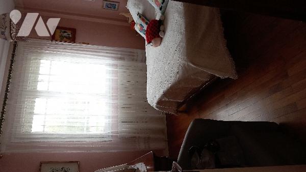 Une maison d'habitation.