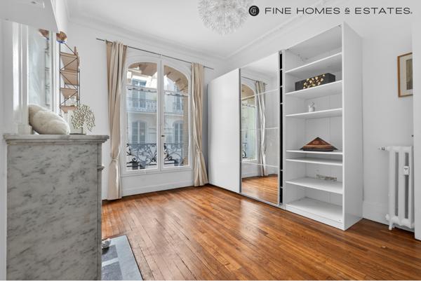 Appartement T5 à vendre  5 pièces - 106 m2 PARIS - 75006