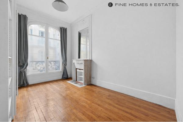 Appartement T5 à vendre  5 pièces - 106 m2 PARIS - 75006