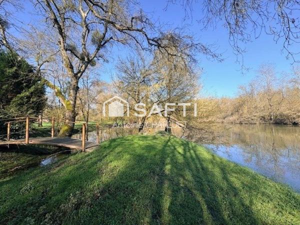 Terrain de 8488 m² accolé à la rivière de l'indre - idéale pour un coin de pêche