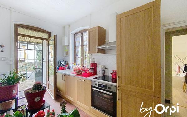 Maison à vendre    3 pièces • 66 m2 Saint-Éloy-les-Mines