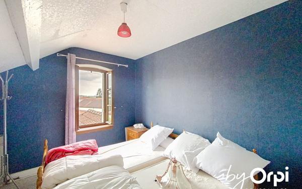 Maison à vendre    3 pièces • 66 m2 Saint-Éloy-les-Mines