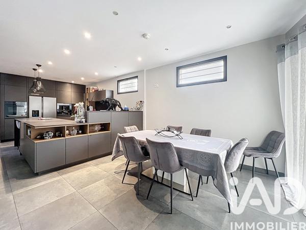 Maison à vendre 6 pièces 287 m² Cachan