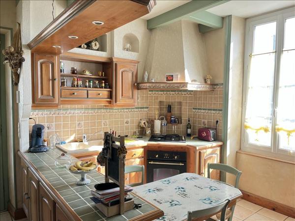 Maison à vendre |  Châteaubernard |  4 pièces | 110 m²